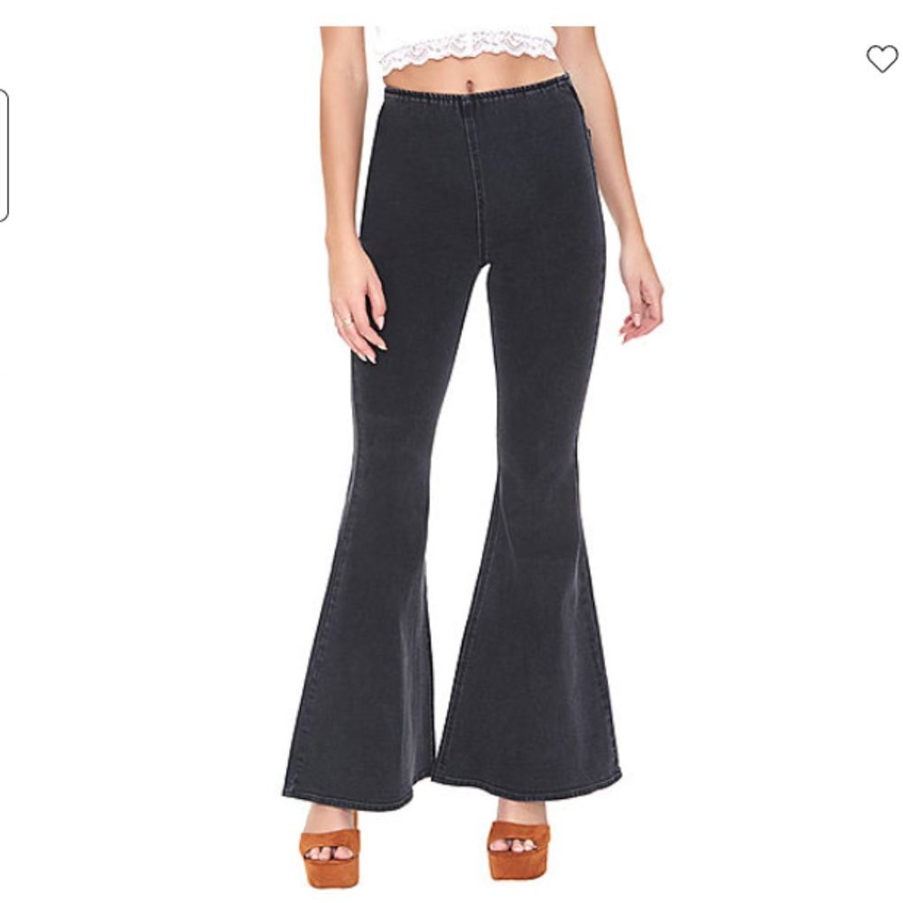 Forever 21 Juniors Womens Pull On Flare PantBlack Size M